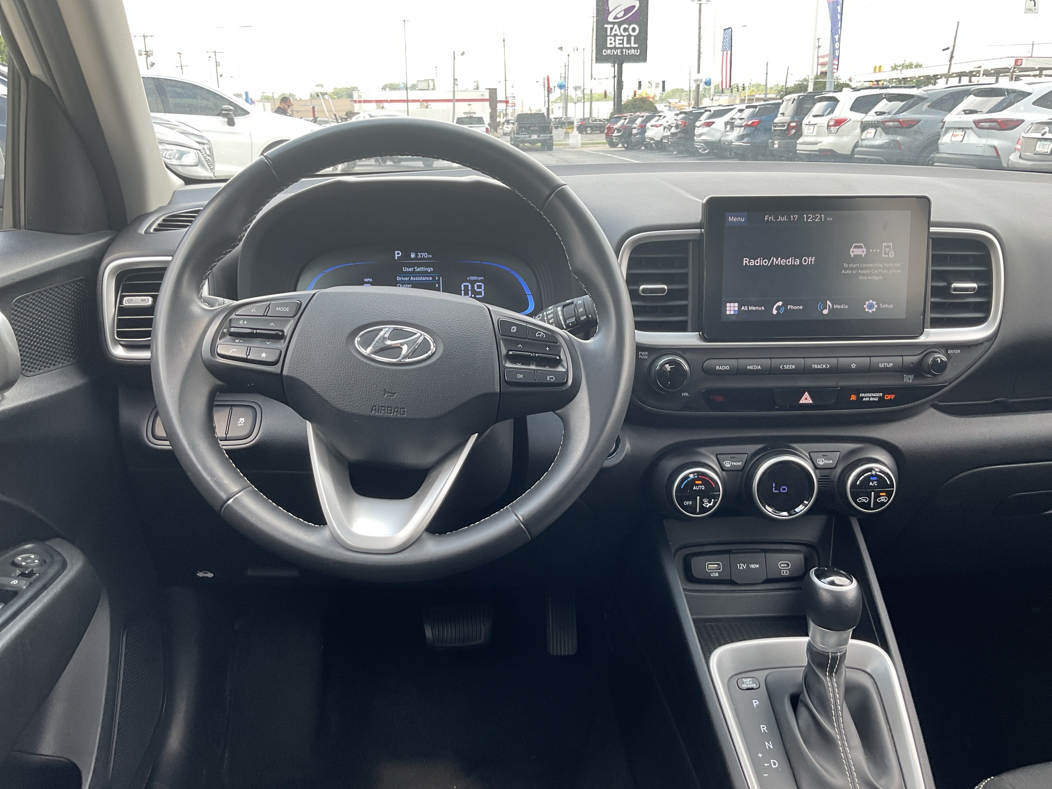 2025 Hyundai Venue SEL