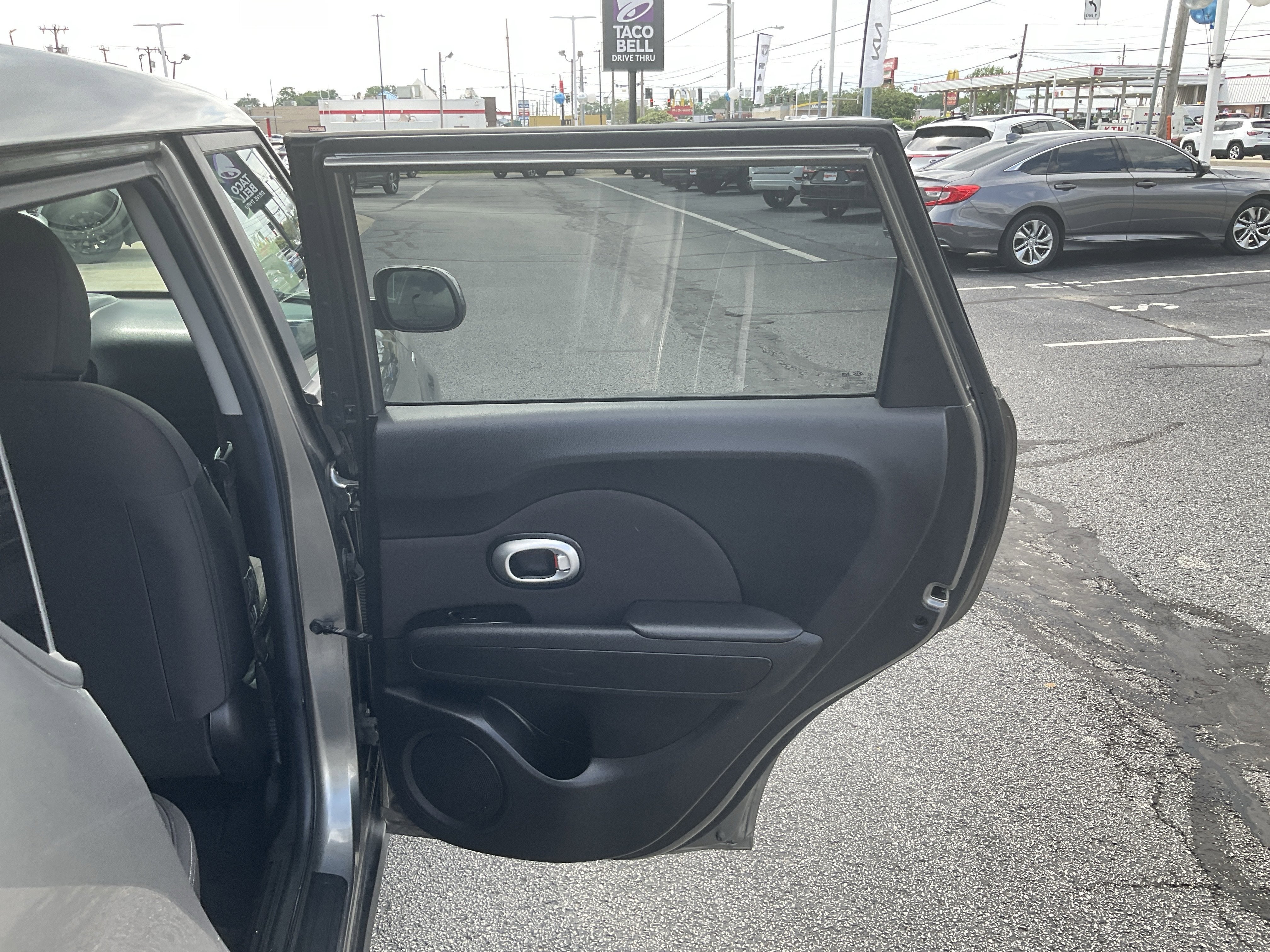 2016 Kia Soul Base