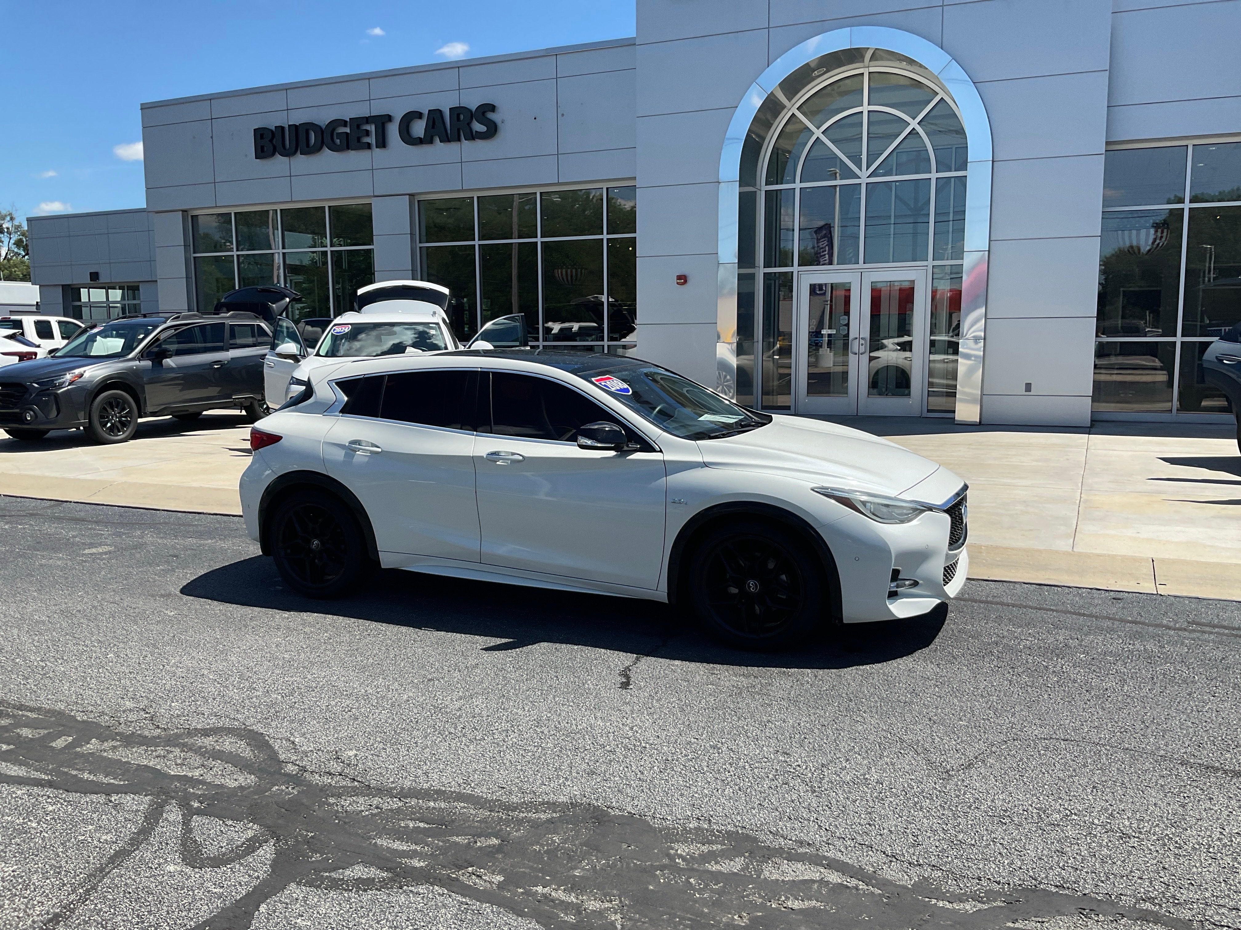 2018 INFINITI QX30 Sport