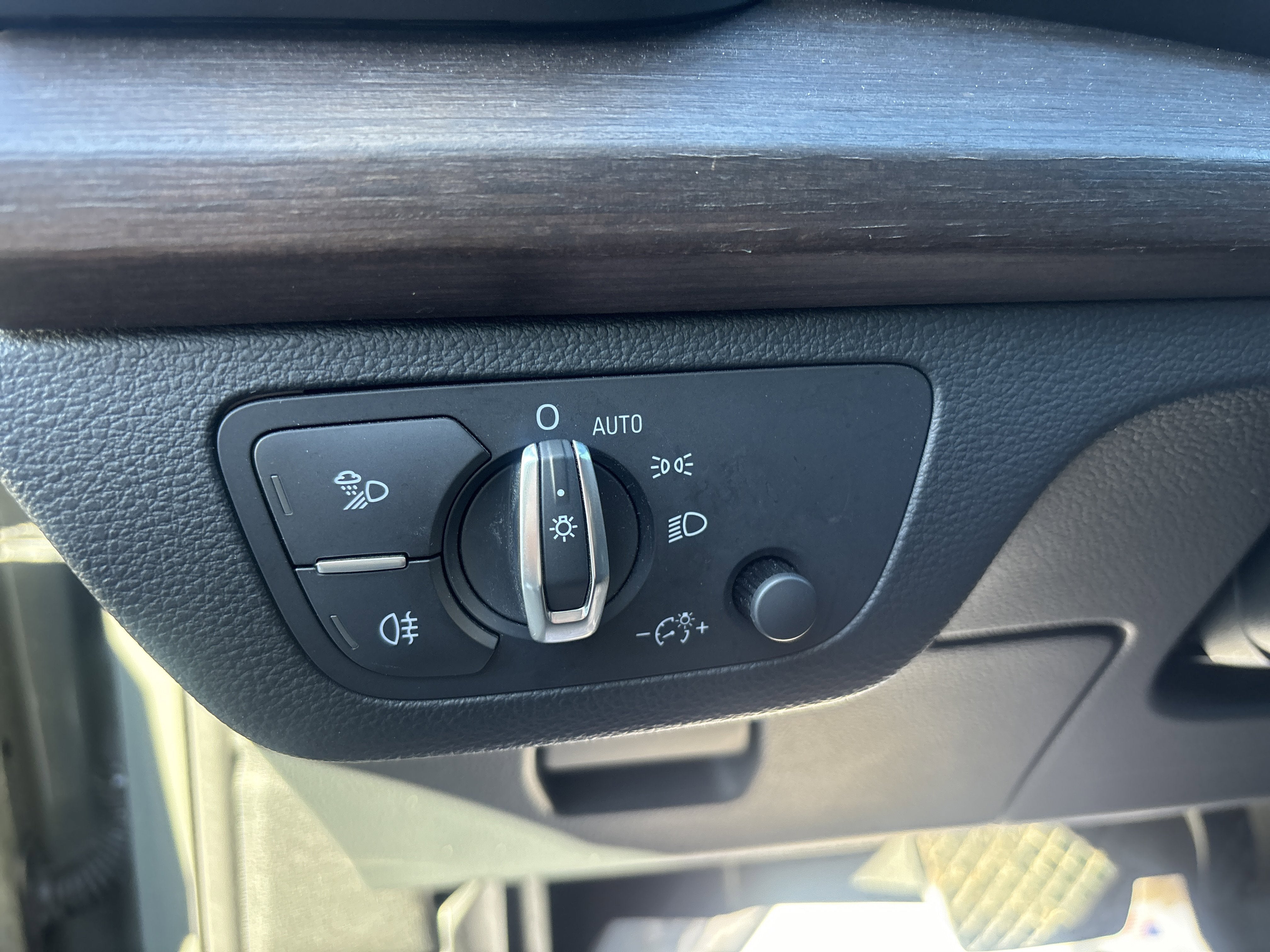 2024 Audi Q5 45 S line Premium quattro