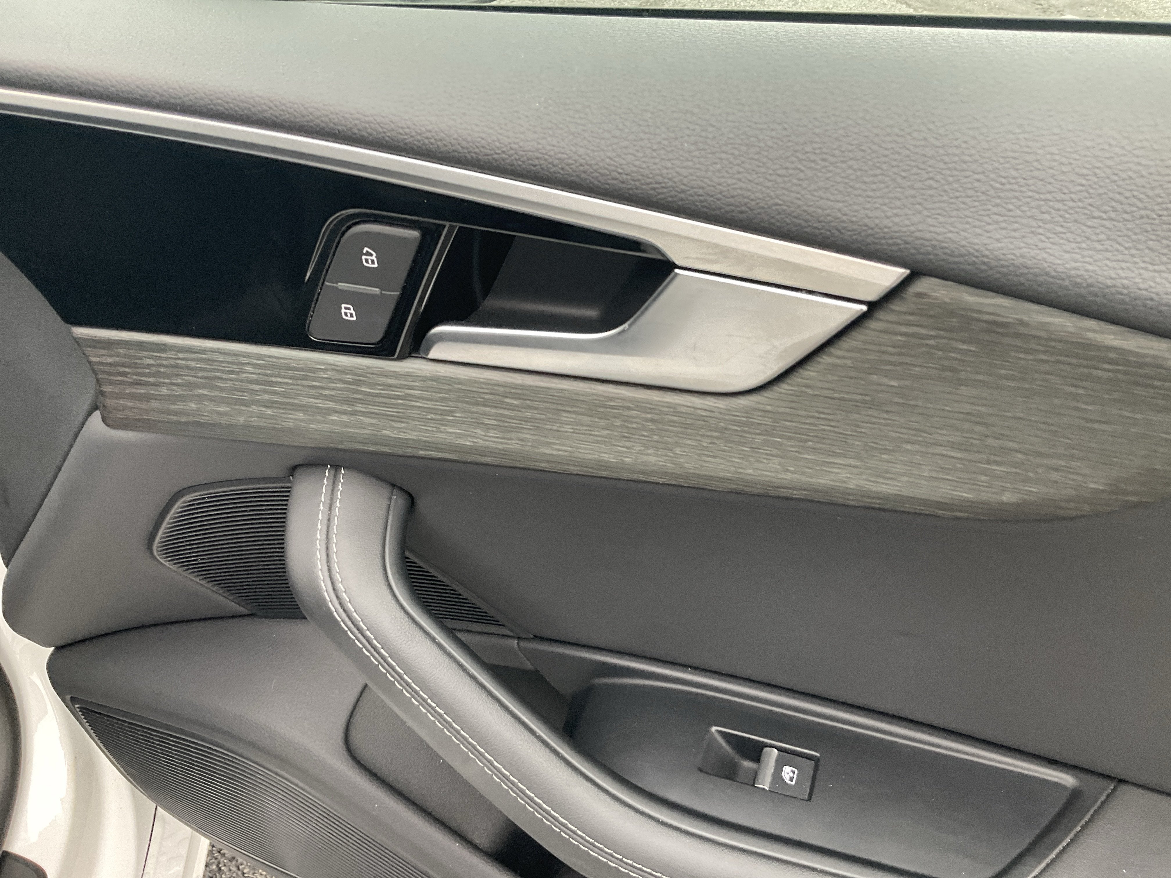 2024 Audi A5 Sportback 45 S line Premium Plus quattro