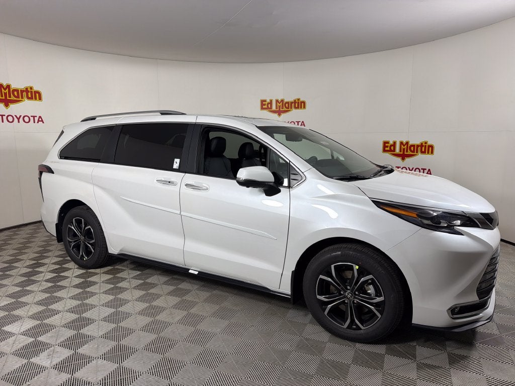 2026 Toyota Sienna Platinum 7 Passenger