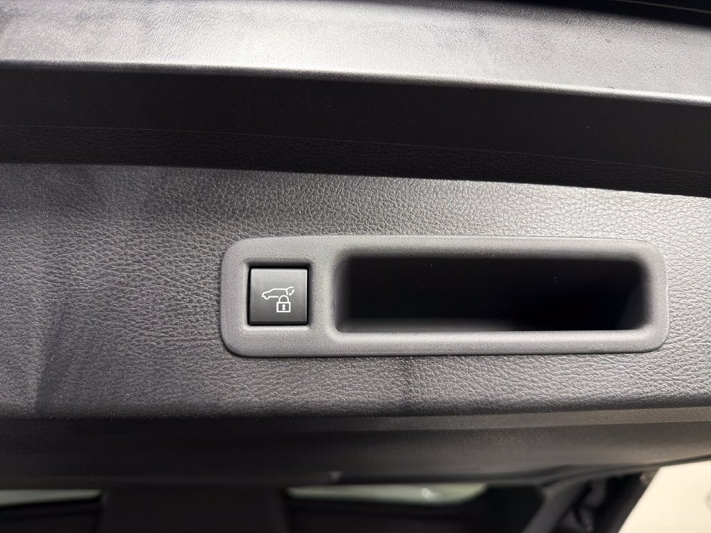 2026 Toyota Sienna Platinum 7 Passenger