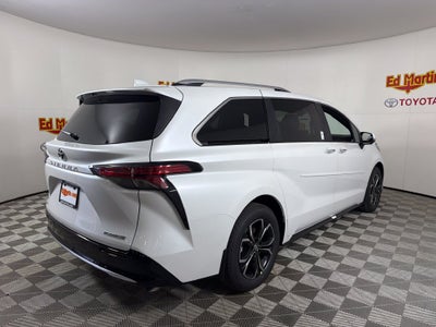 2026 Toyota Sienna Platinum 7 Passenger
