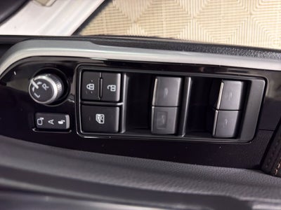 2026 Toyota Sienna Platinum 7 Passenger