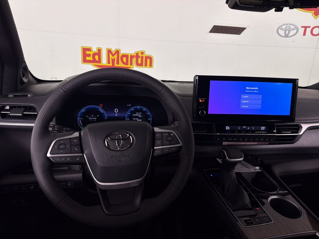 2026 Toyota Sienna Platinum 7 Passenger