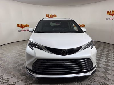 2026 Toyota Sienna Platinum 7 Passenger