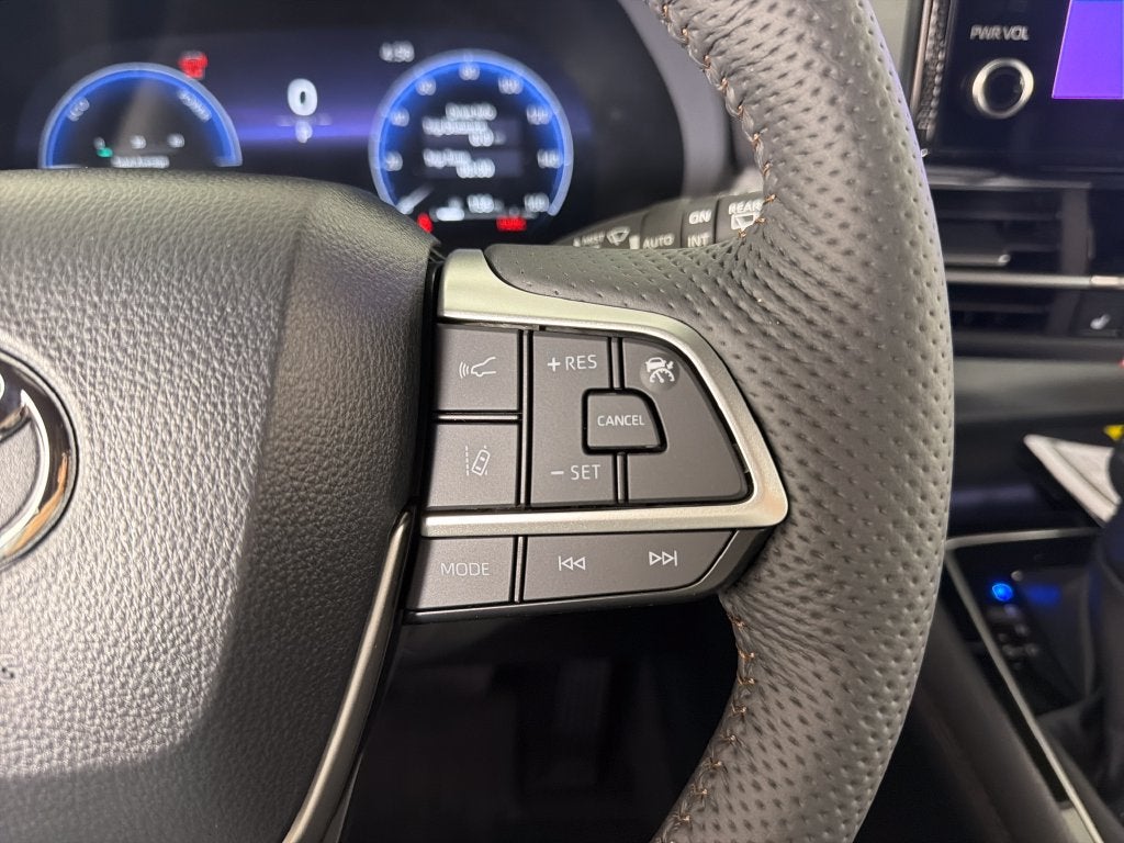 2026 Toyota Sienna Platinum 7 Passenger