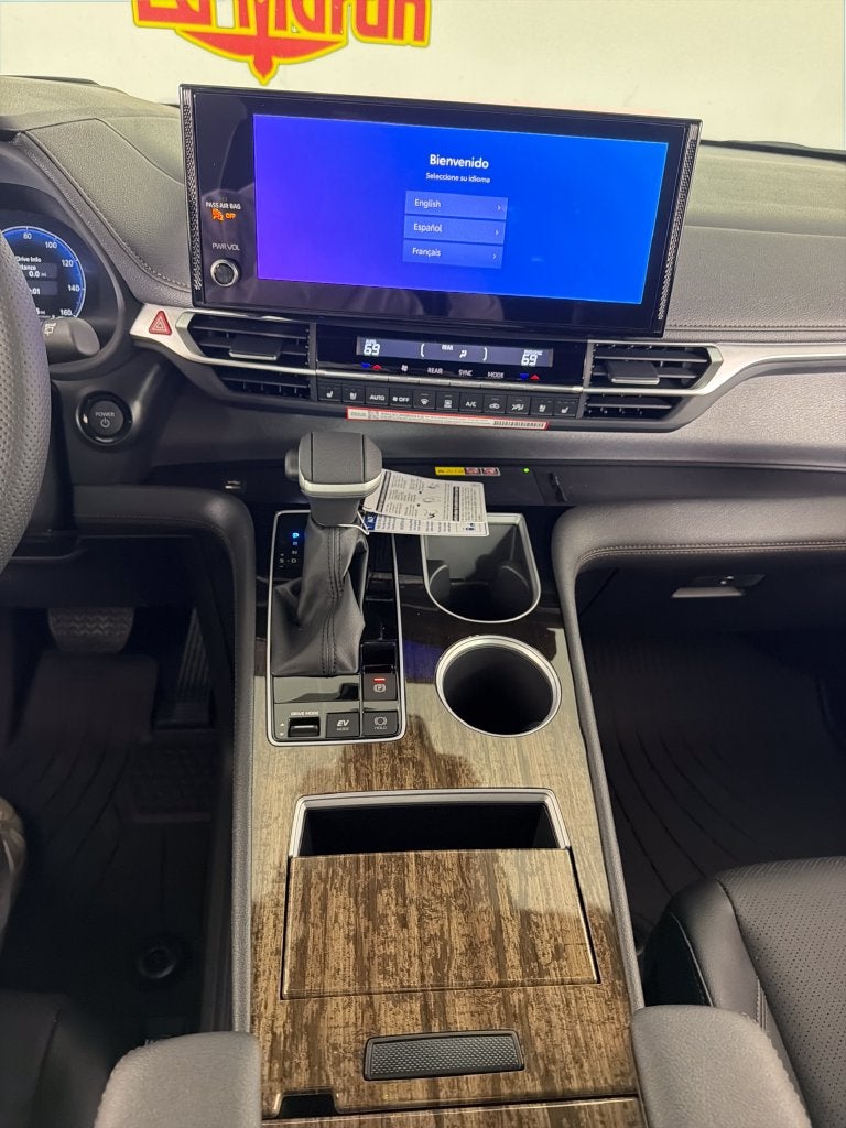 2026 Toyota Sienna Platinum 7 Passenger