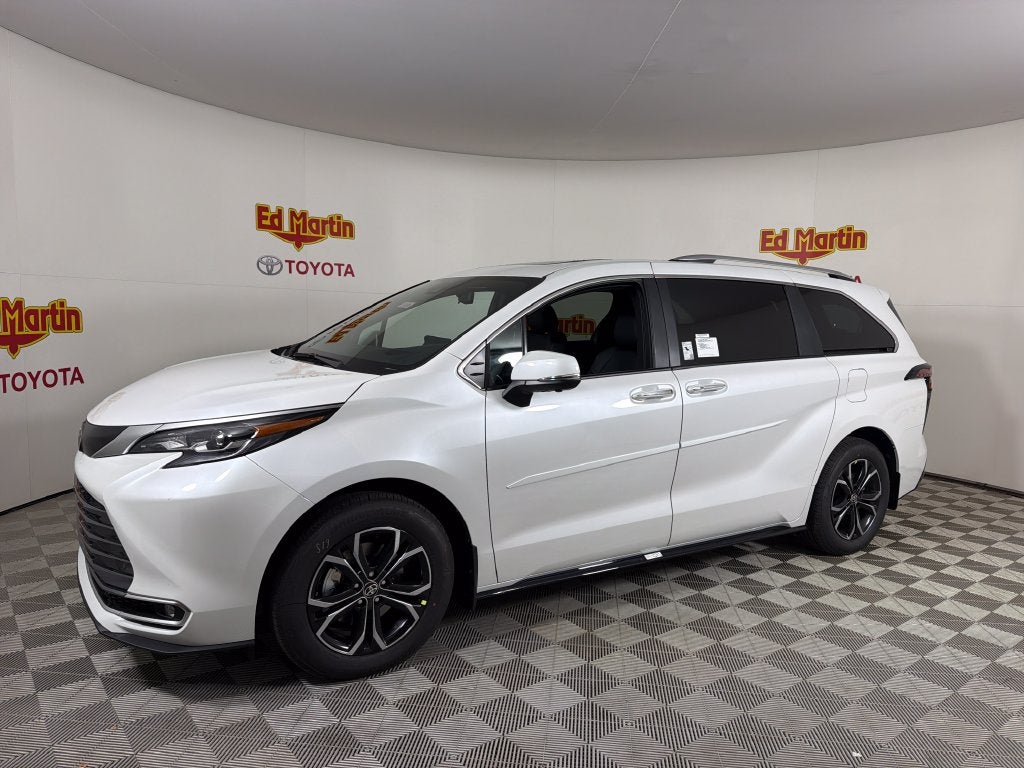 2026 Toyota Sienna Platinum 7 Passenger