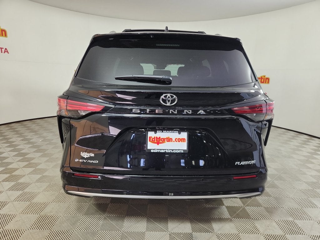 2026 Toyota Sienna Platinum 7 Passenger