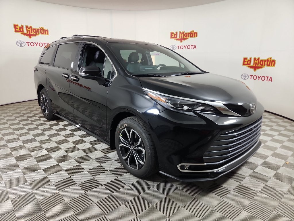 2026 Toyota Sienna Platinum 7 Passenger