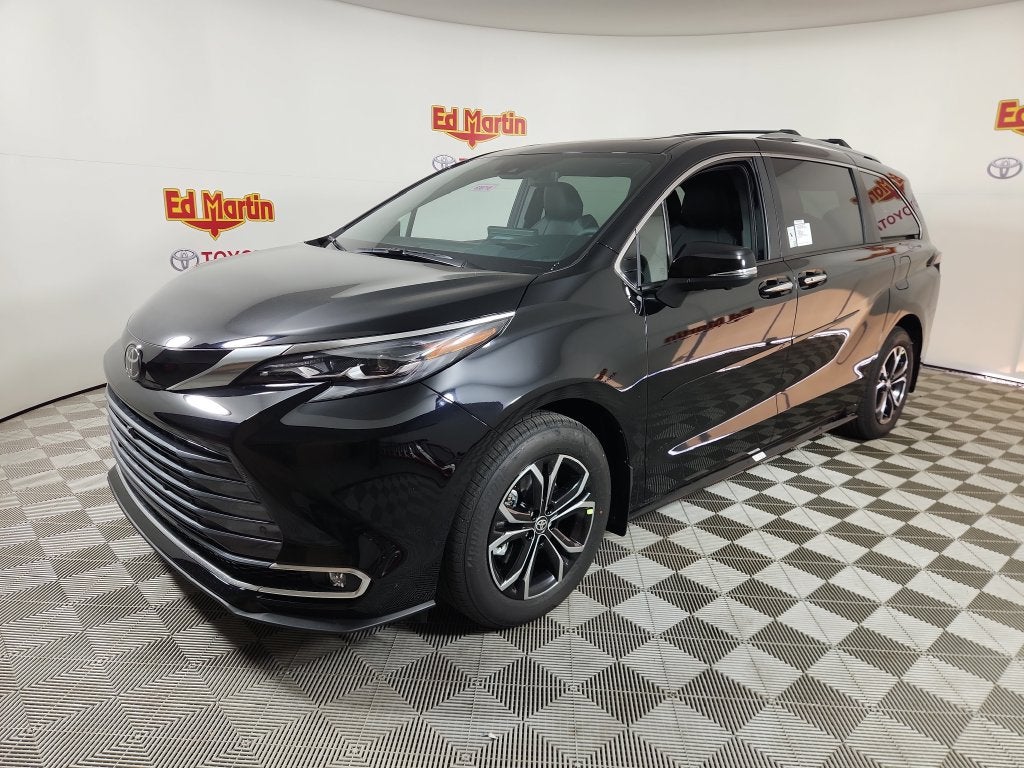 2026 Toyota Sienna Platinum 7 Passenger