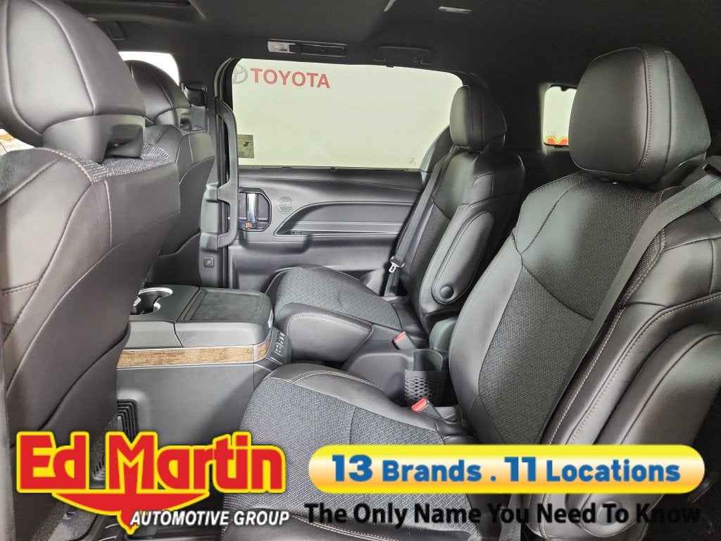 2026 Toyota Sienna Platinum 7 Passenger