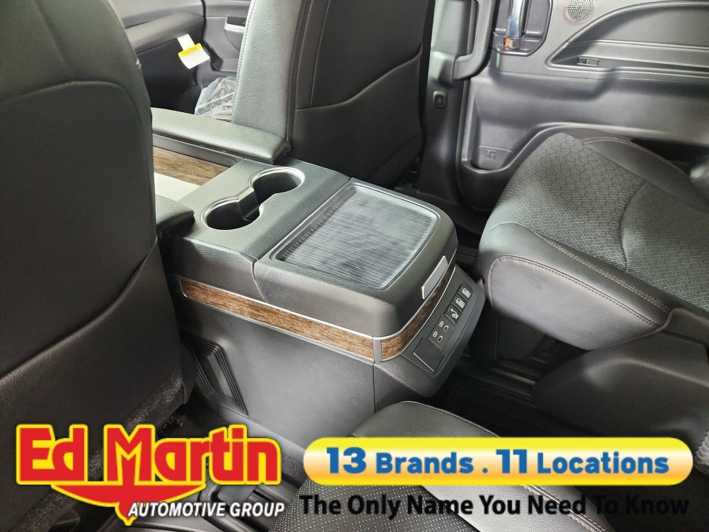 2026 Toyota Sienna Platinum 7 Passenger