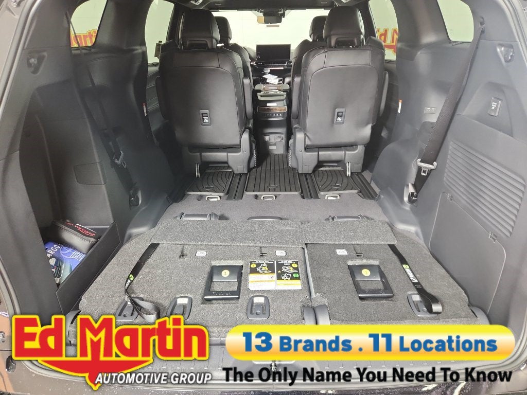 2026 Toyota Sienna Platinum 7 Passenger