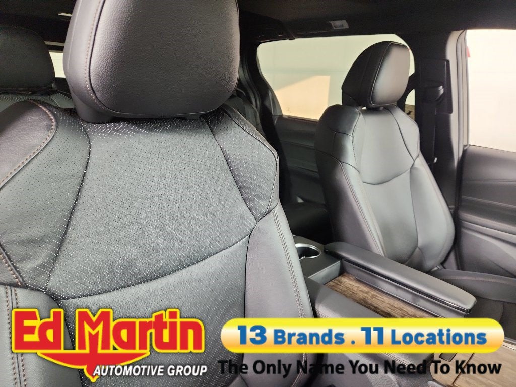 2026 Toyota Sienna Platinum 7 Passenger