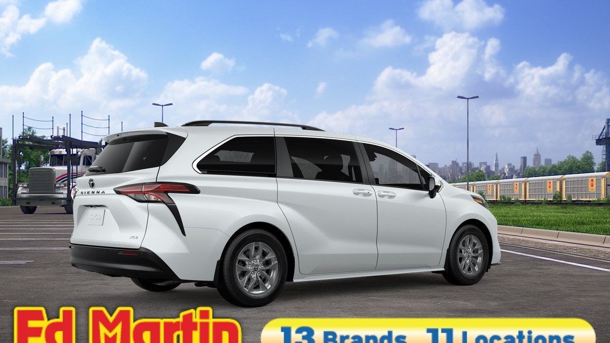 2026 Toyota Sienna XLE
