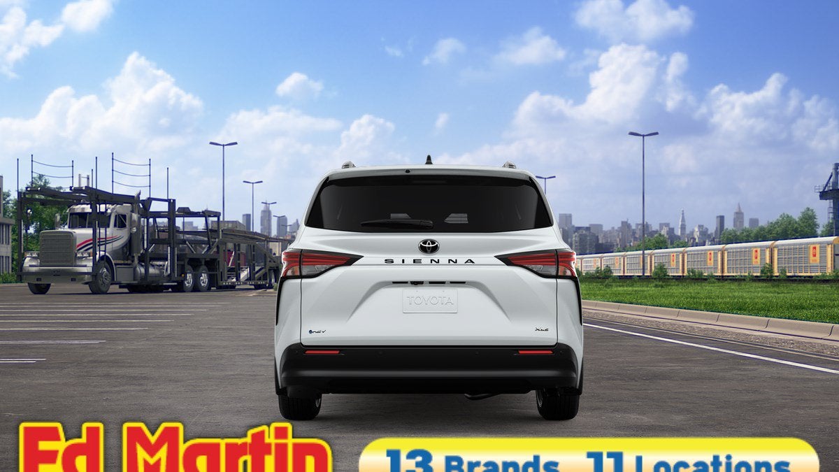 2026 Toyota Sienna XLE