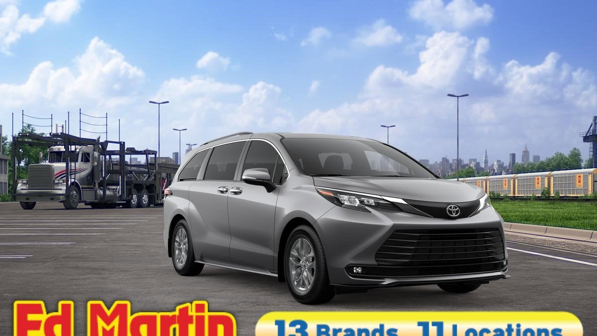 2026 Toyota Sienna XLE