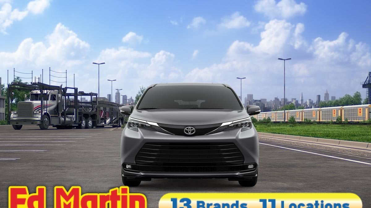 2026 Toyota Sienna XLE