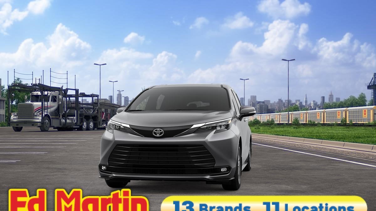 2026 Toyota Sienna XLE