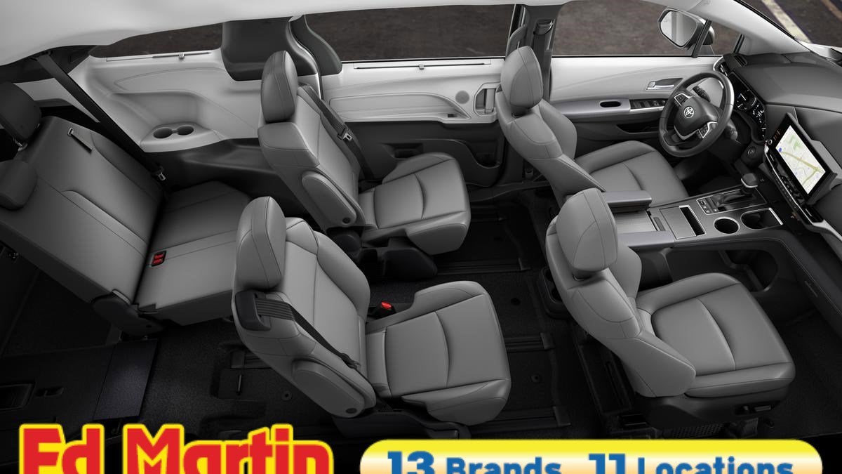 2026 Toyota Sienna XLE