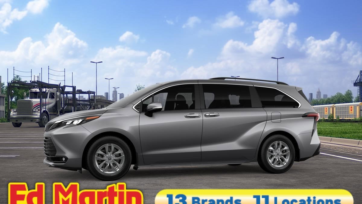 2026 Toyota Sienna XLE