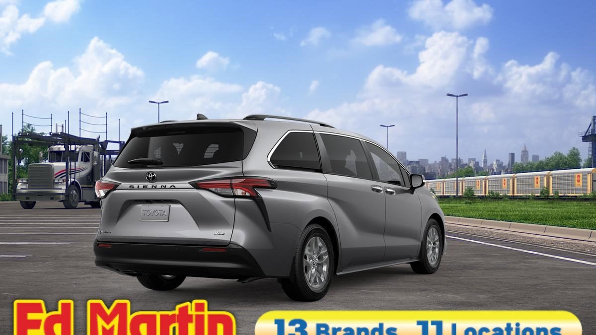 2026 Toyota Sienna XLE