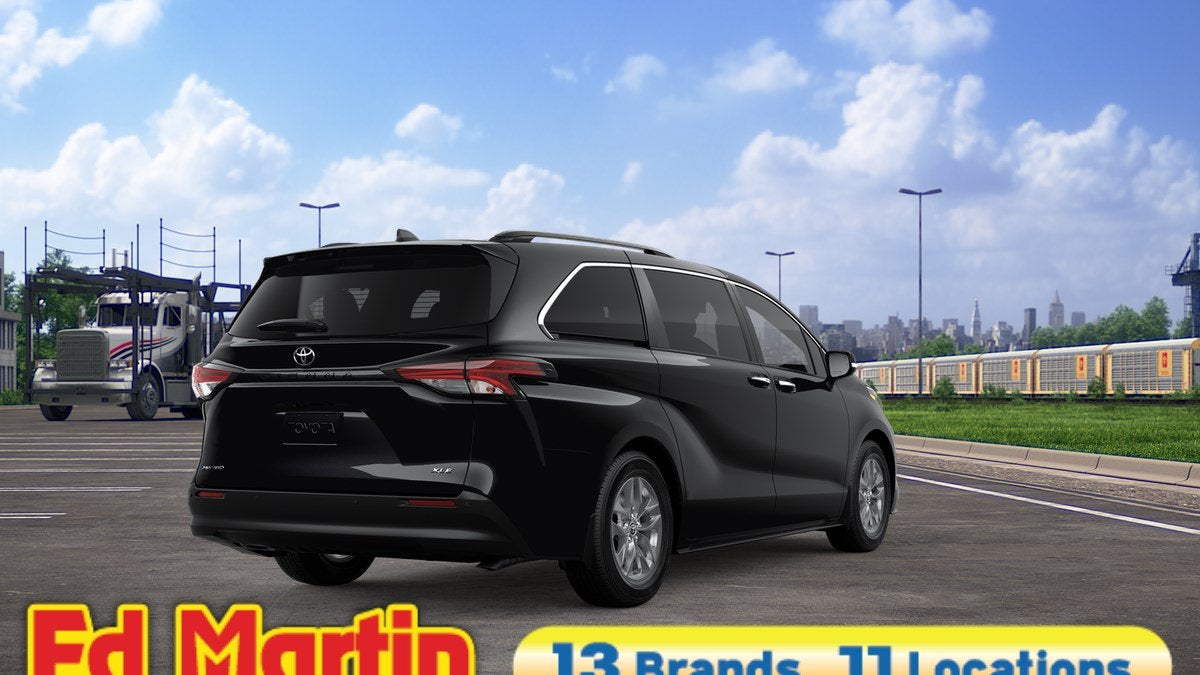 2026 Toyota Sienna XLE 7 Passenger