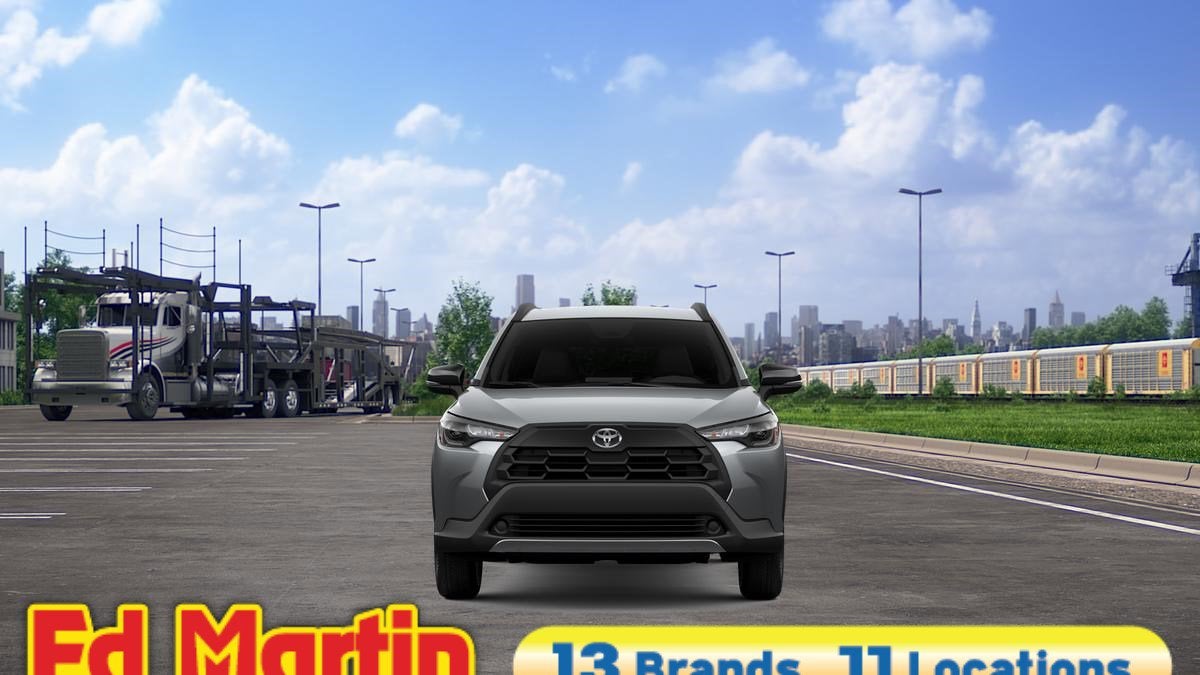 2026 Toyota Corolla Cross LE