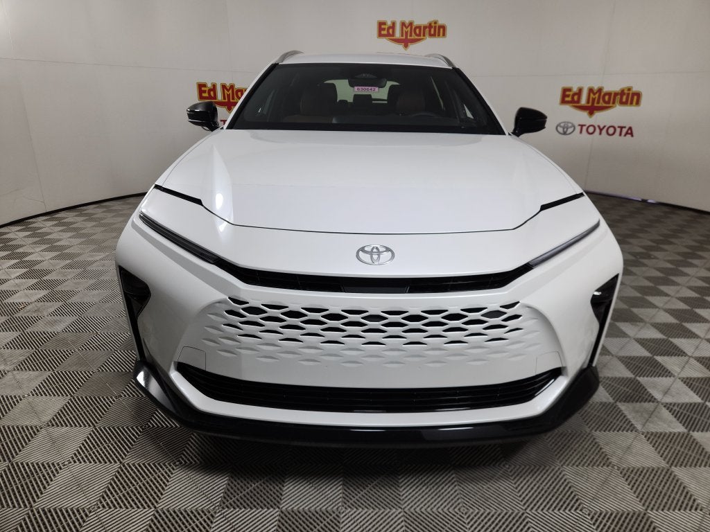 2026 Toyota Crown Signia XLE
