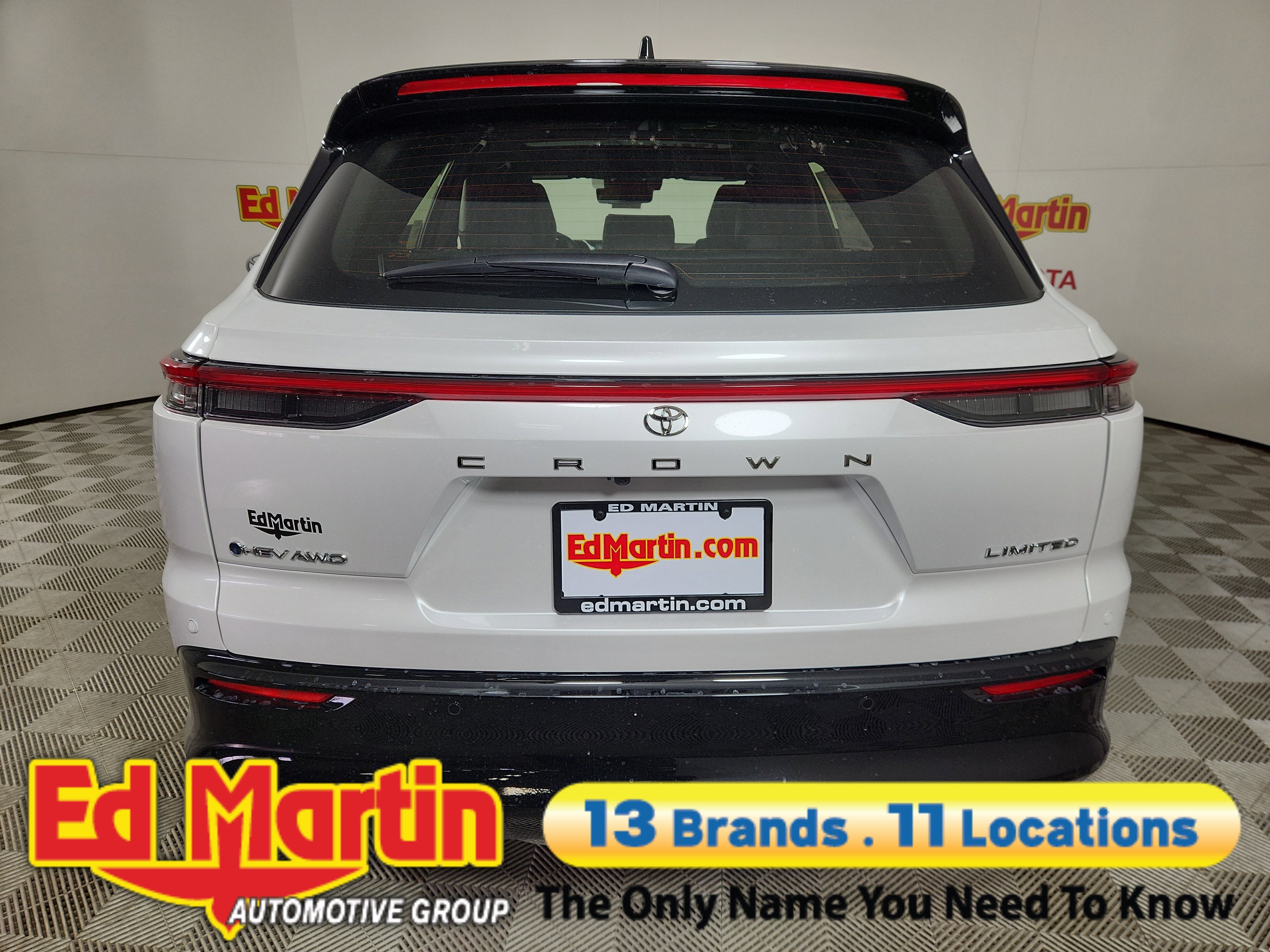 2026 Toyota Toyota Crown Signia Limited