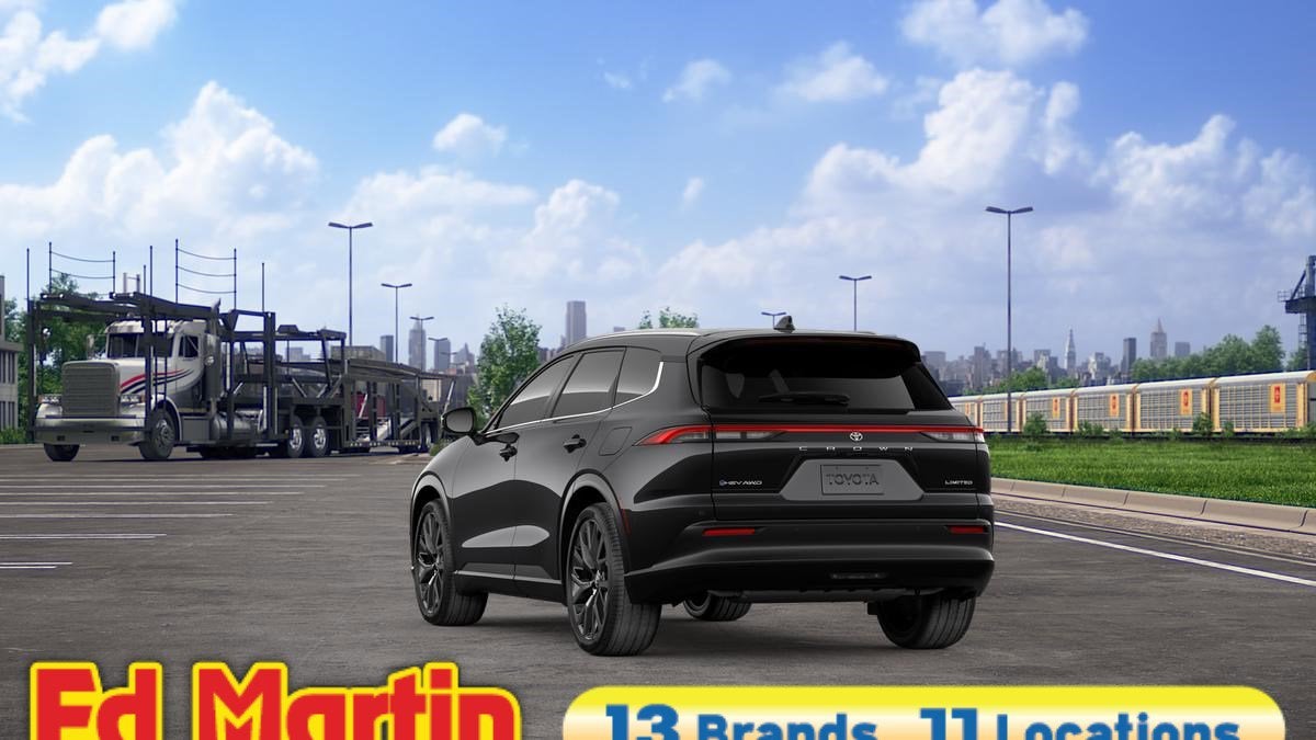 2026 Toyota Toyota Crown Signia Limited