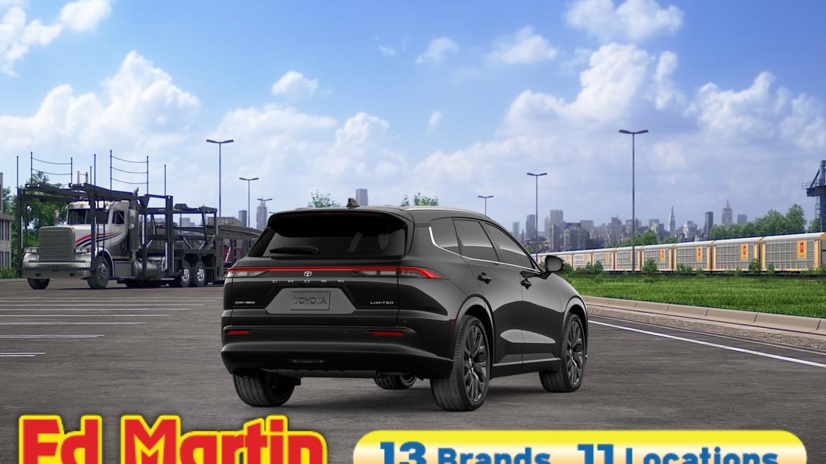 2026 Toyota Toyota Crown Signia Limited