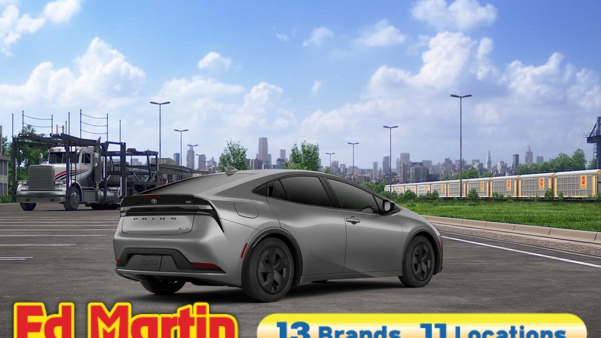 2026 Toyota Prius Plug-in Hybrid SE