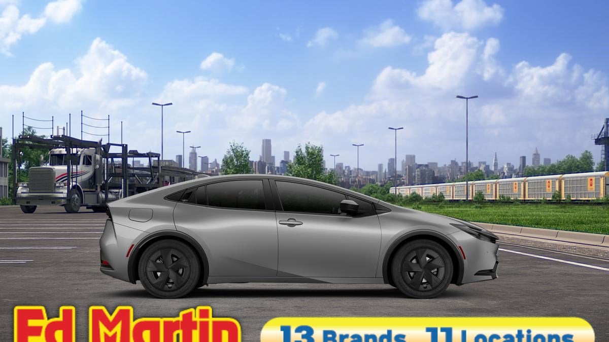 2026 Toyota Prius Plug-in Hybrid SE