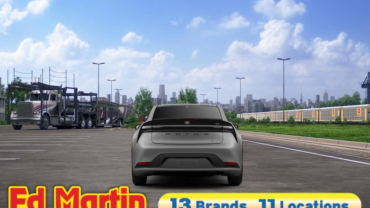 2026 Toyota Prius Plug-in Hybrid SE