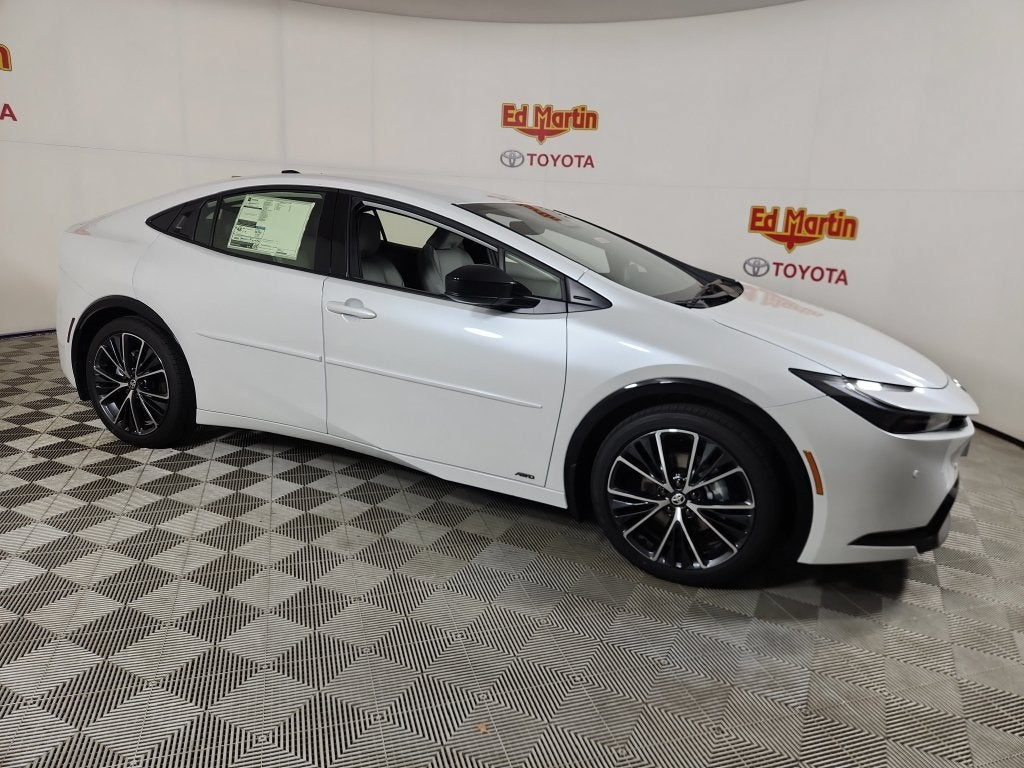 2027 Toyota Prius XLE
