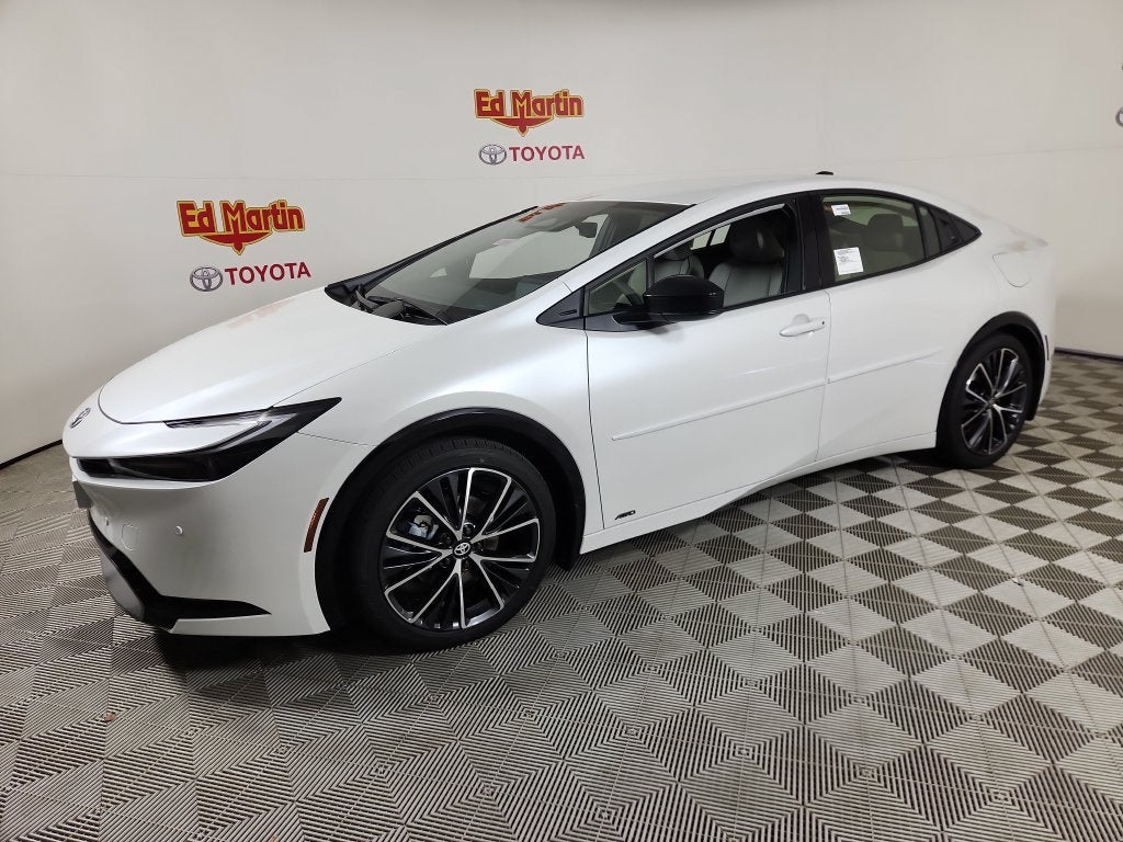 2027 Toyota Prius XLE