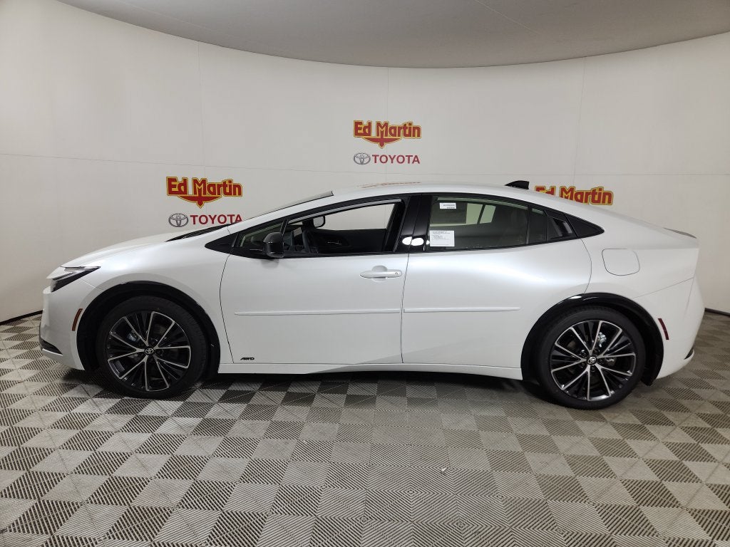 2027 Toyota Prius XLE
