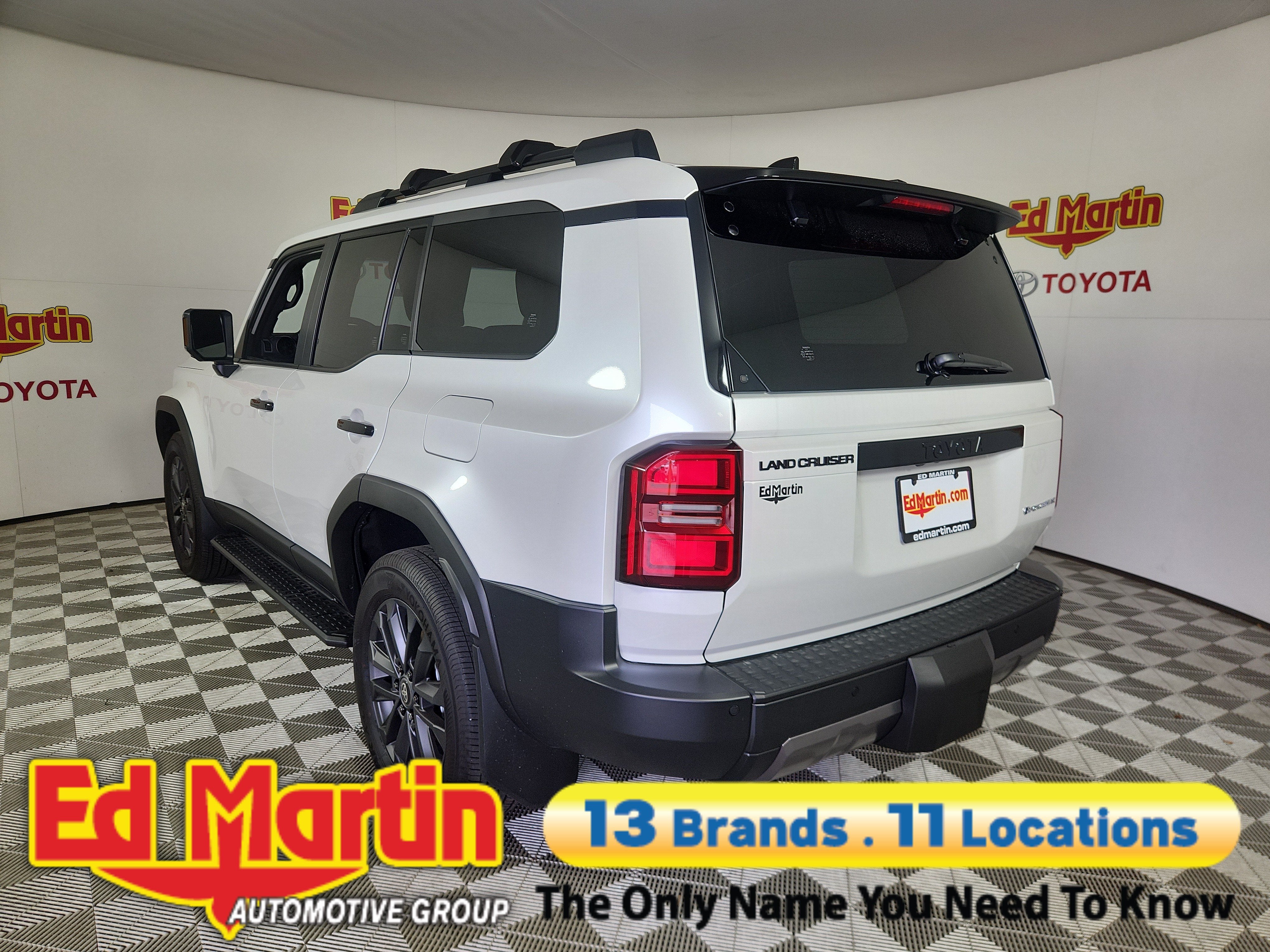 2027 Toyota Land Cruiser 4DR 4WD