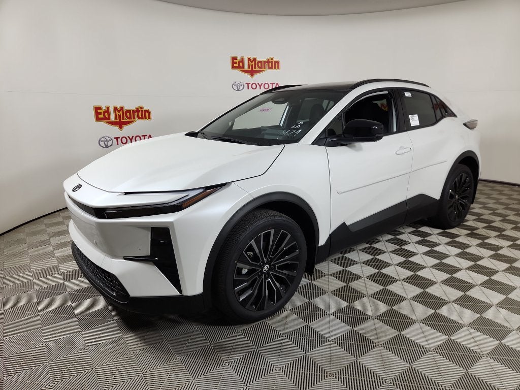 2026 Toyota C-HR XSE