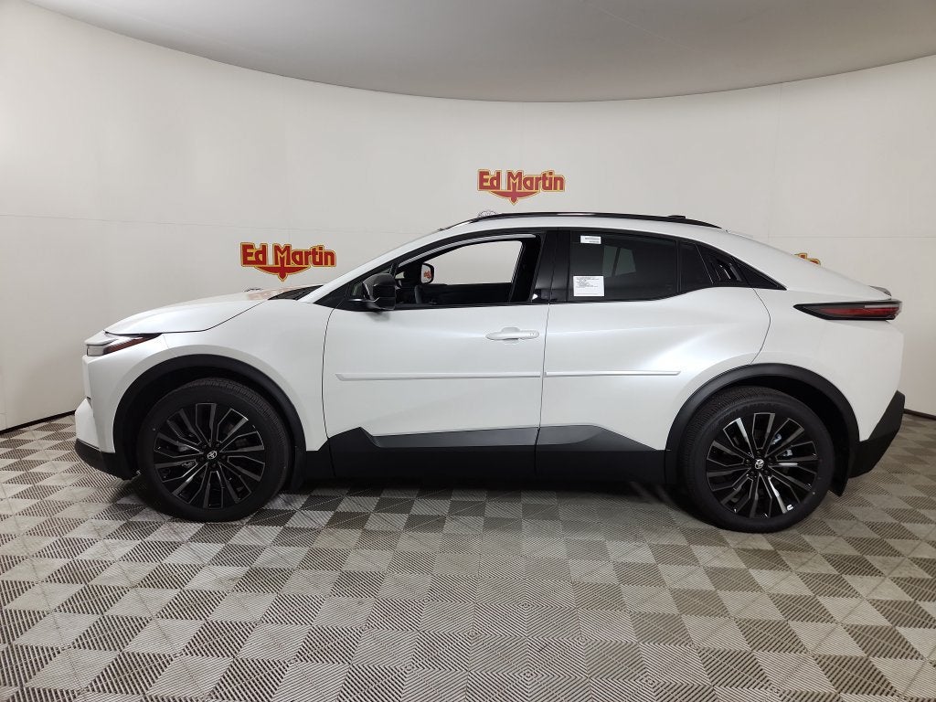 2026 Toyota C-HR XSE