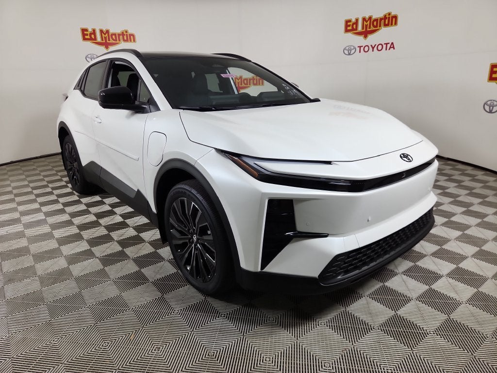 2026 Toyota C-HR XSE