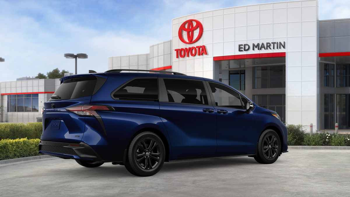 2026 Toyota Sienna XSE