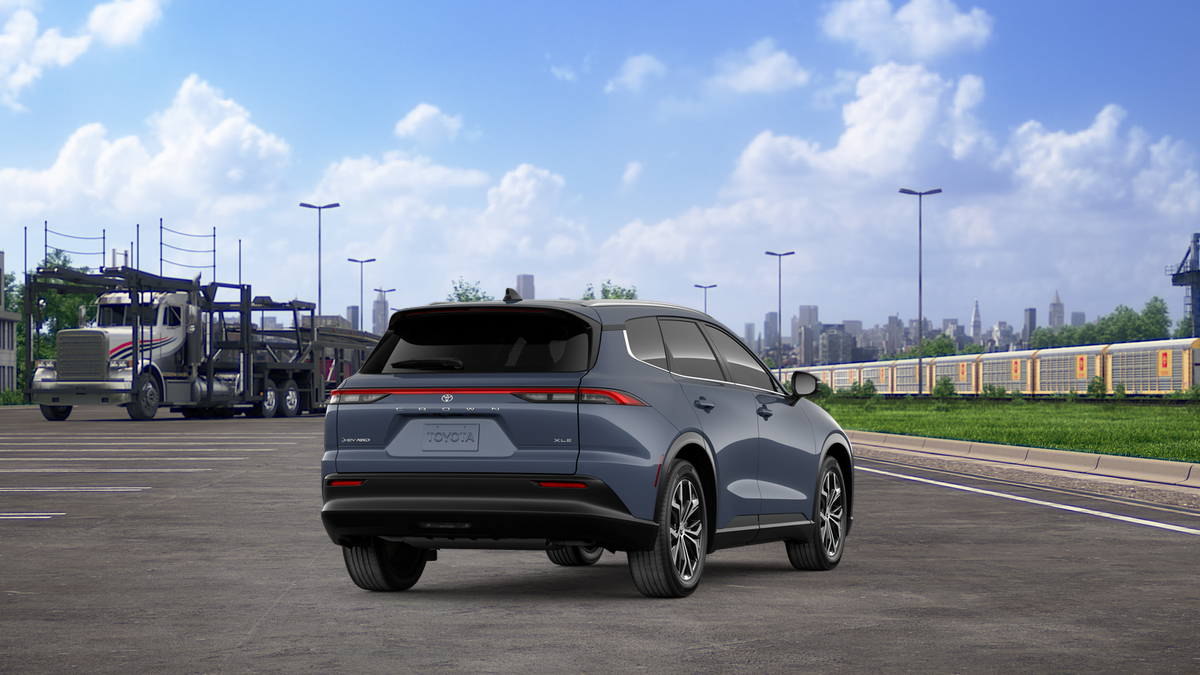 2026 Toyota Toyota Crown Signia XLE