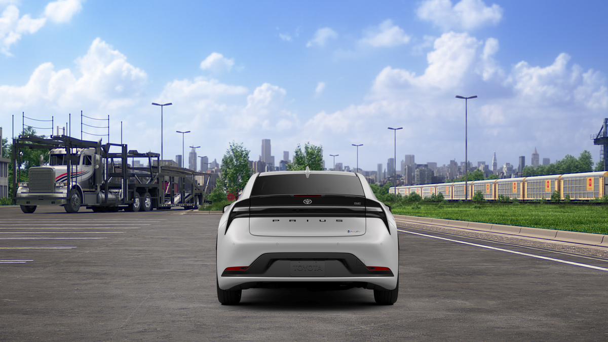 2026 Toyota Prius Plug-in Hybrid SE