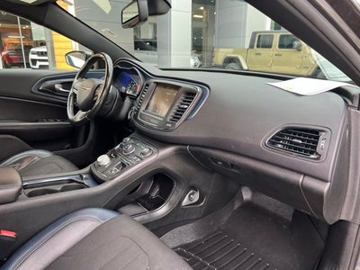 2015 Chrysler 200 S
