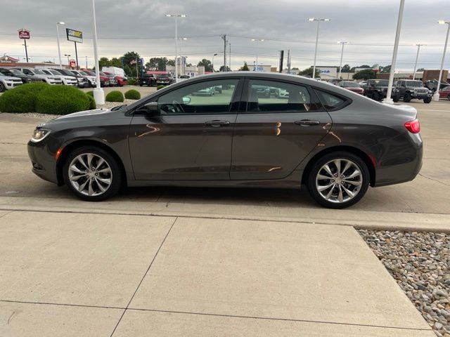 2015 Chrysler 200 S